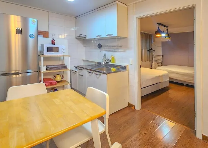 애플, Hongdae Yeontral Park Apartment