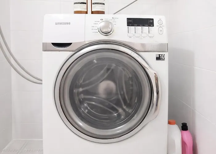 Apartment 애플, Hongdae Yeontral Park Seoul